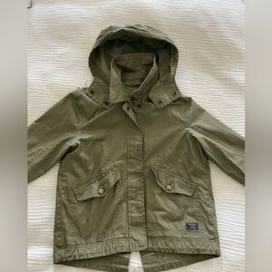 Abercrombie rain jacket. Army green.  Very good condition.